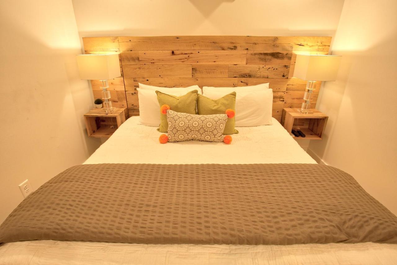 493 King Two Bedroom Suites チャールストン 部屋 写真